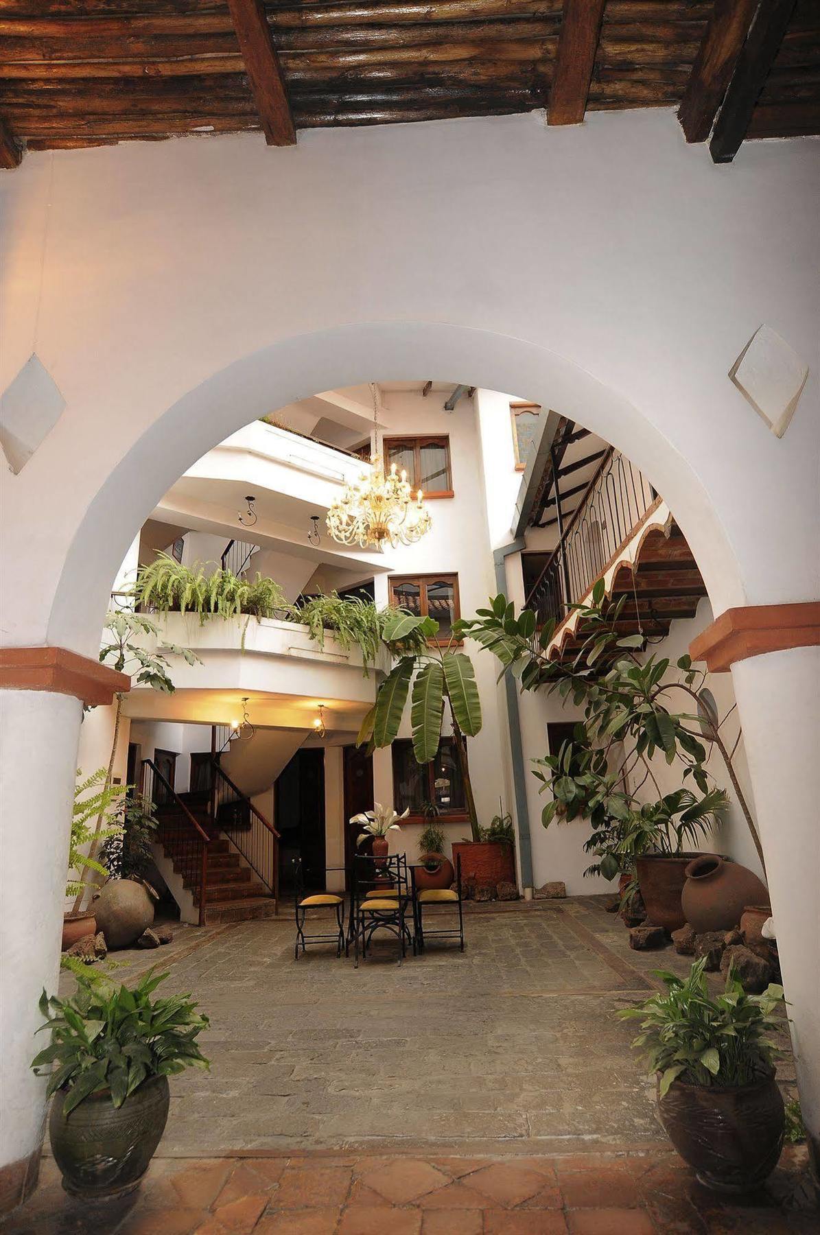Hostal Recoleta Sur ซูเกร ภายนอก รูปภาพ